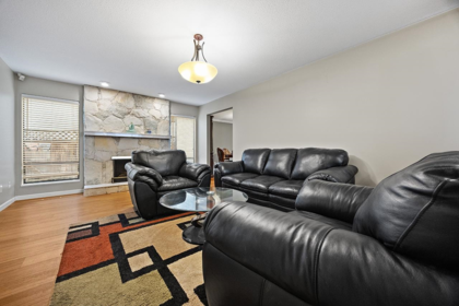 Kitchen Photo of 4420 Waller Drive, Richmond, BC