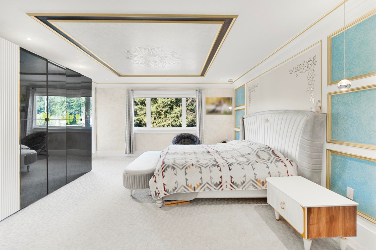 Outdoor Deck Photo of 512 W 23rd Street, North Vancouver, BC