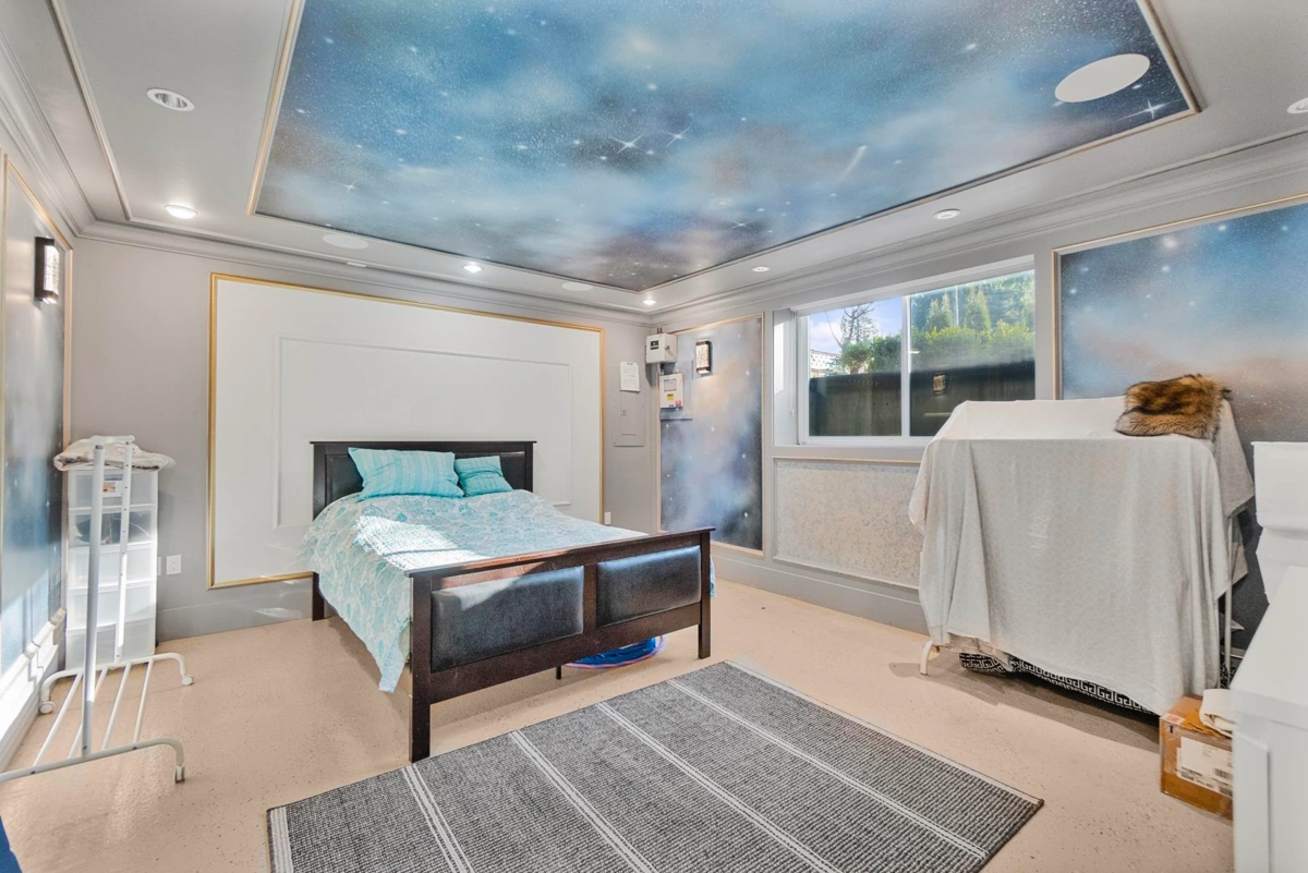 Outdoor Kitchen Photo of 512 W 23rd Street, North Vancouver, BC