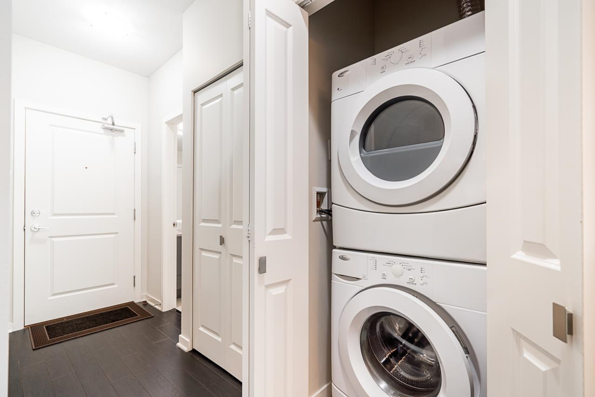 Entry Foyer Photo of 223 5655 210a Street, Langley, BC