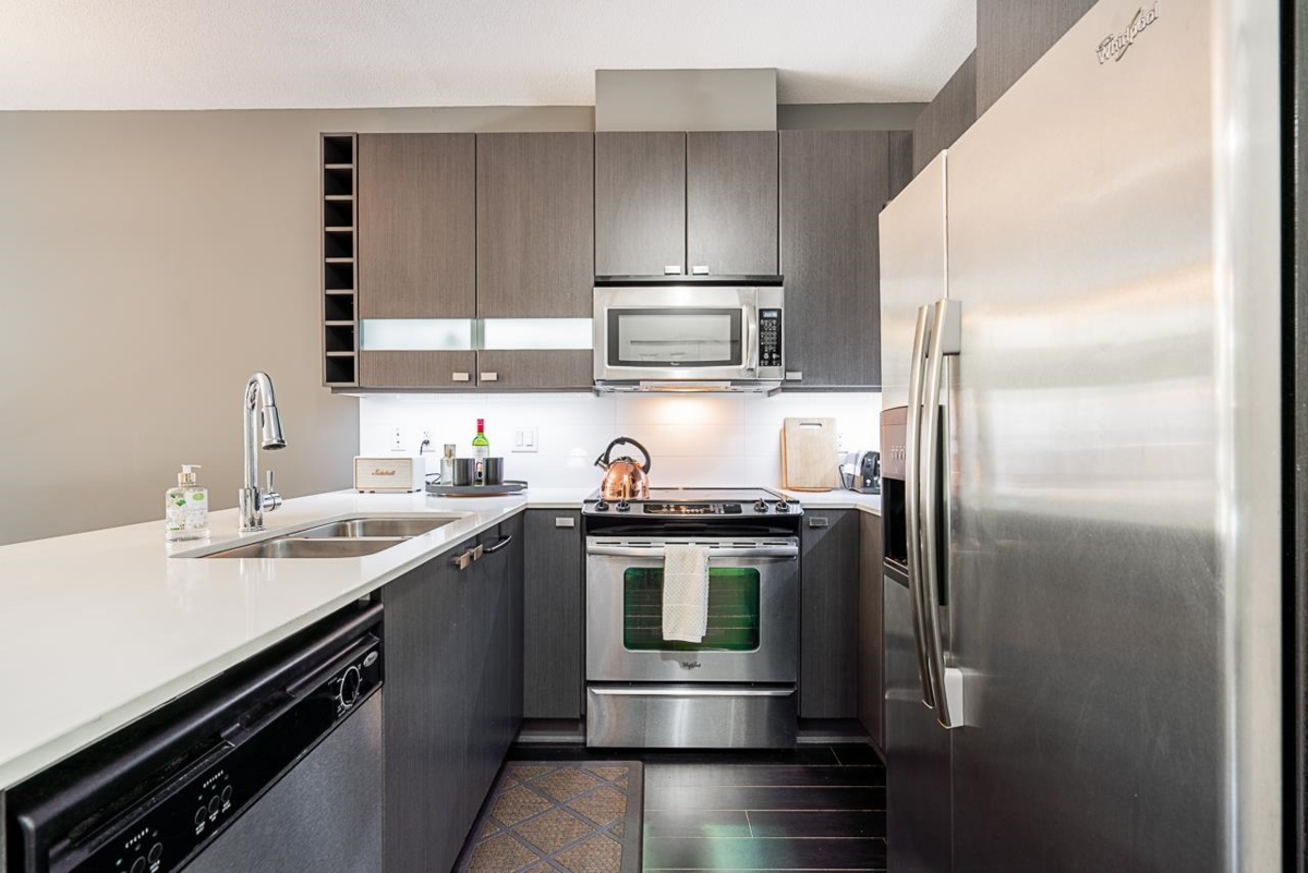 Kitchen Island Photo of 223 5655 210a Street, Langley, BC