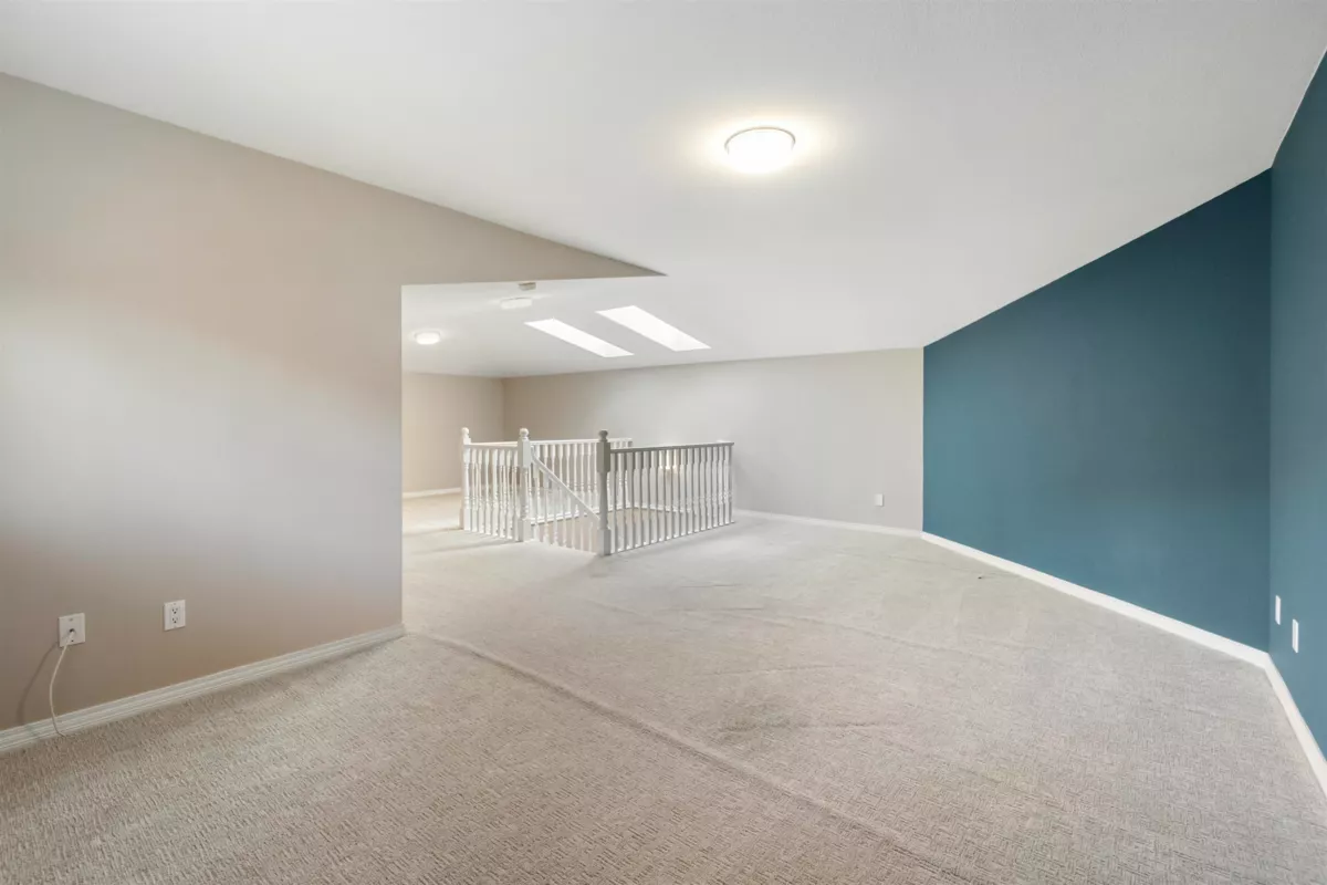 Backyard Photo of 1 13911 16 Avenue, Surrey, BC