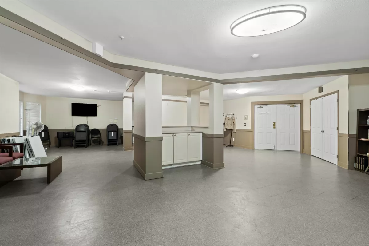 Powder Room Photo of 103 7435 121a Street, Surrey, BC