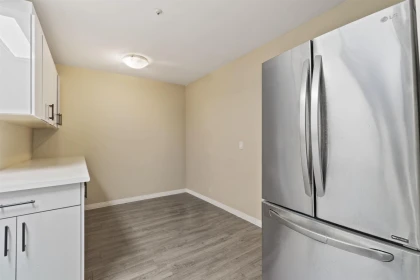 Kitchen Photo of 103 7435 121a Street, Surrey, BC