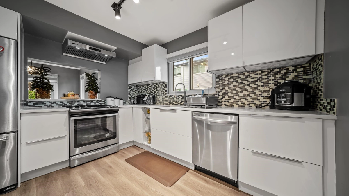 Bedroom 3 Photo of 145 7287 140 Street, Surrey, BC