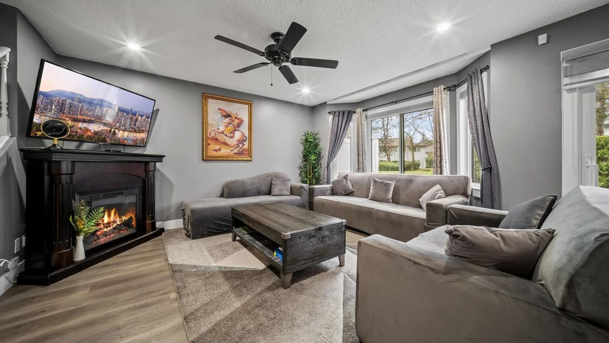Dining Area Photo of 145 7287 140 Street, Surrey, BC