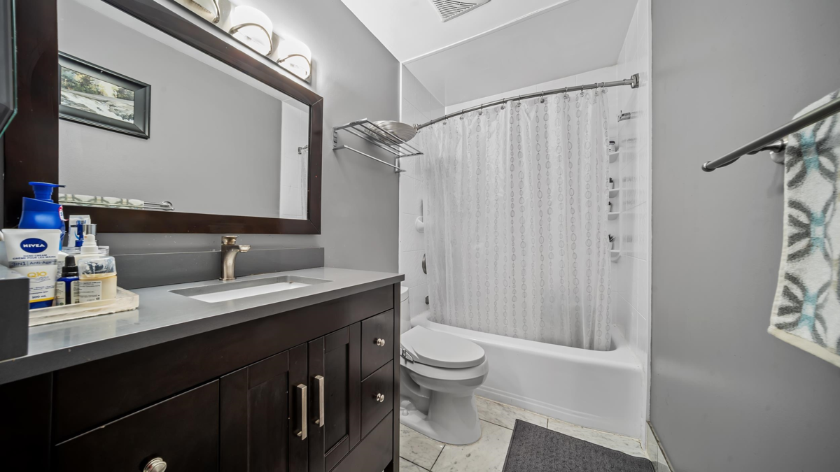 Mudroom Photo of 145 7287 140 Street, Surrey, BC