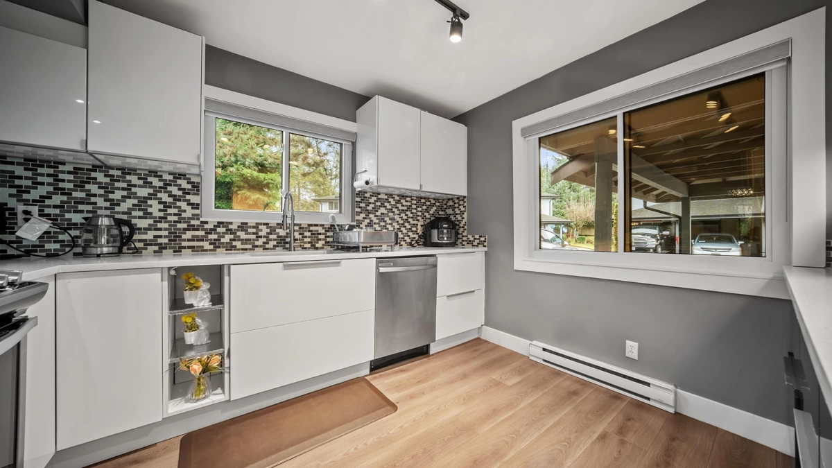 Walk-In Closet Photo of 145 7287 140 Street, Surrey, BC