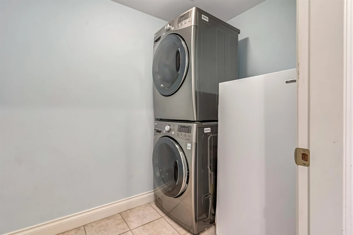 Bedroom 4 Photo of 205 1320 55 Street, Delta, BC