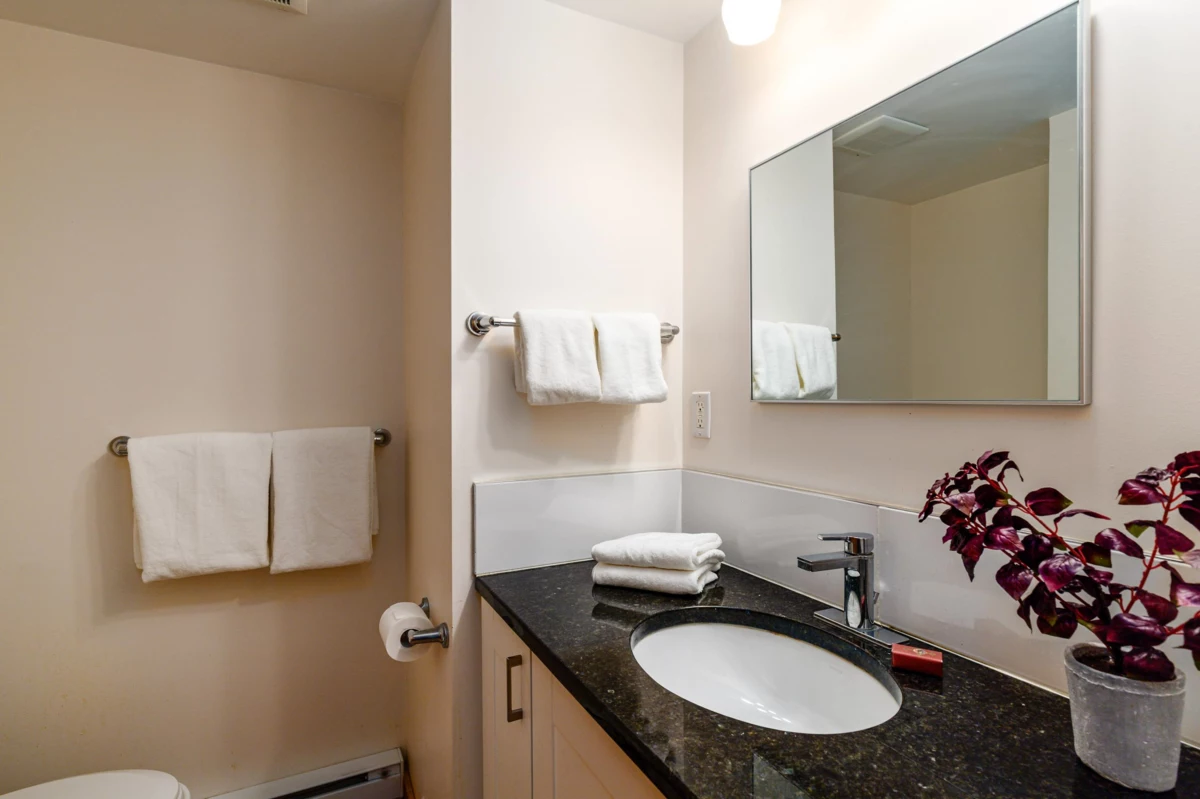 Breakfast Nook Photo of 18 6125 Eagle Drive, Whistler, BC