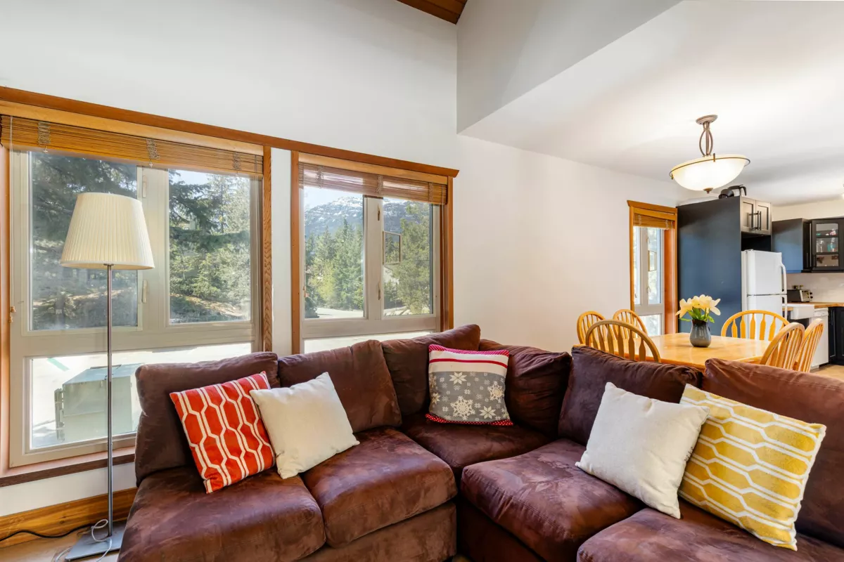 Dining Area Photo of 18 6125 Eagle Drive, Whistler, BC