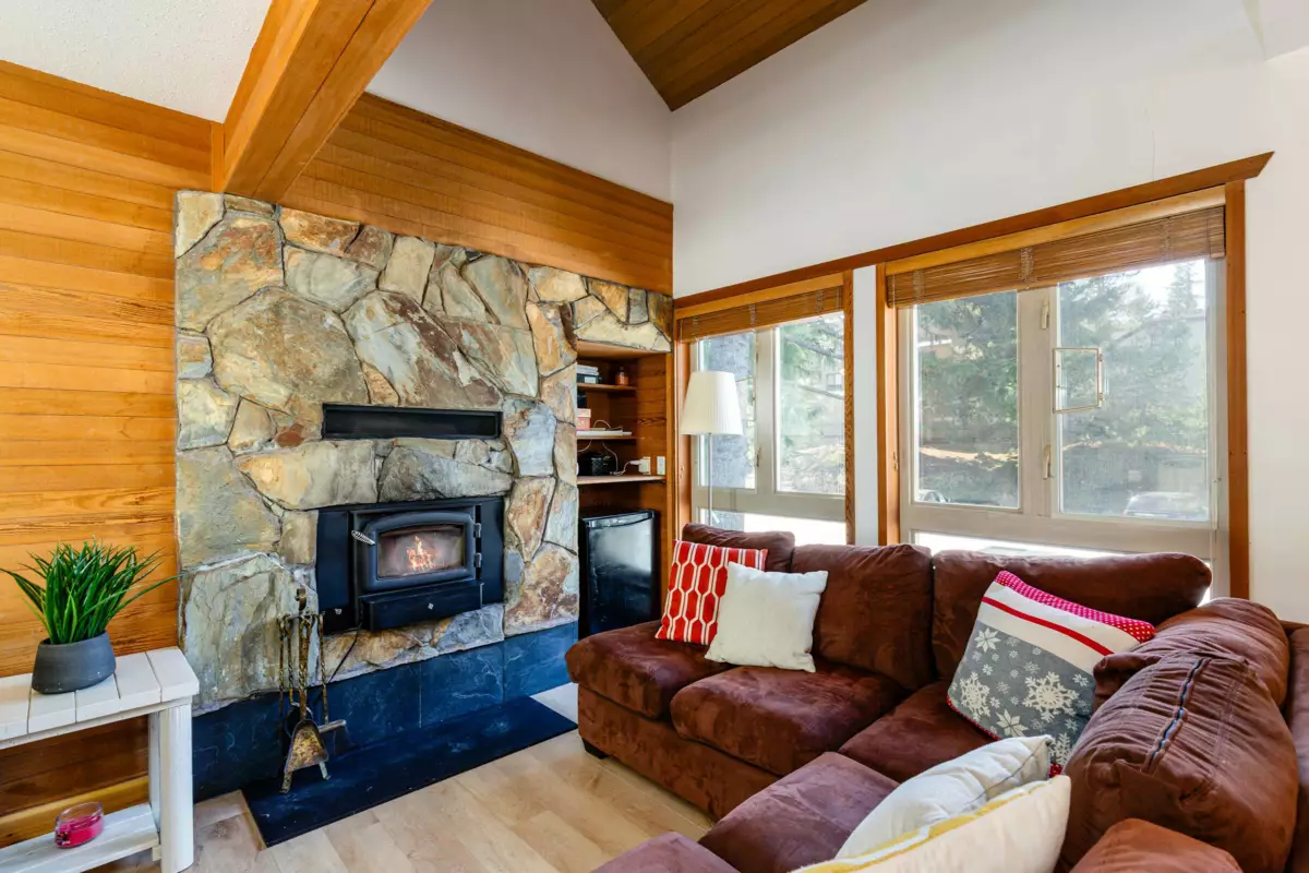 Primary Bathroom Photo of 18 6125 Eagle Drive, Whistler, BC