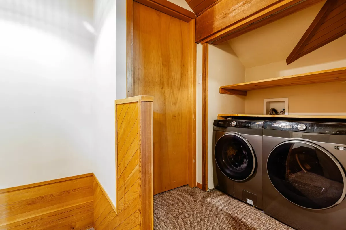 Walk-In Closet Photo of 18 6125 Eagle Drive, Whistler, BC