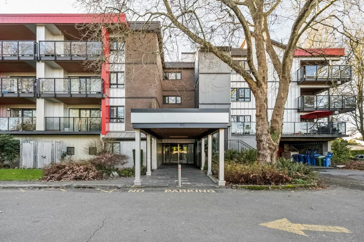 Entry Foyer Photo of 310 11240 Daniels Road, Richmond, BC