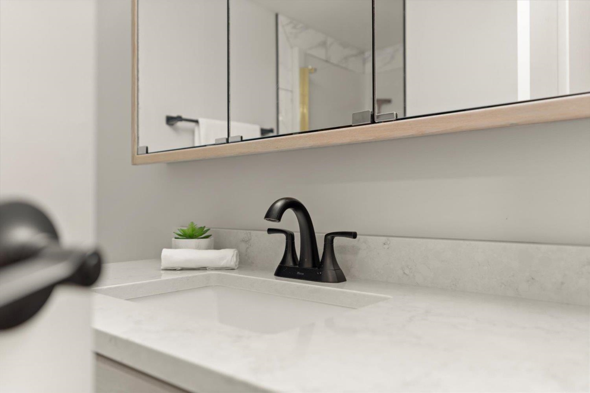 Hallway Photo of 307 2491 Gladwin Road, Abbotsford, BC