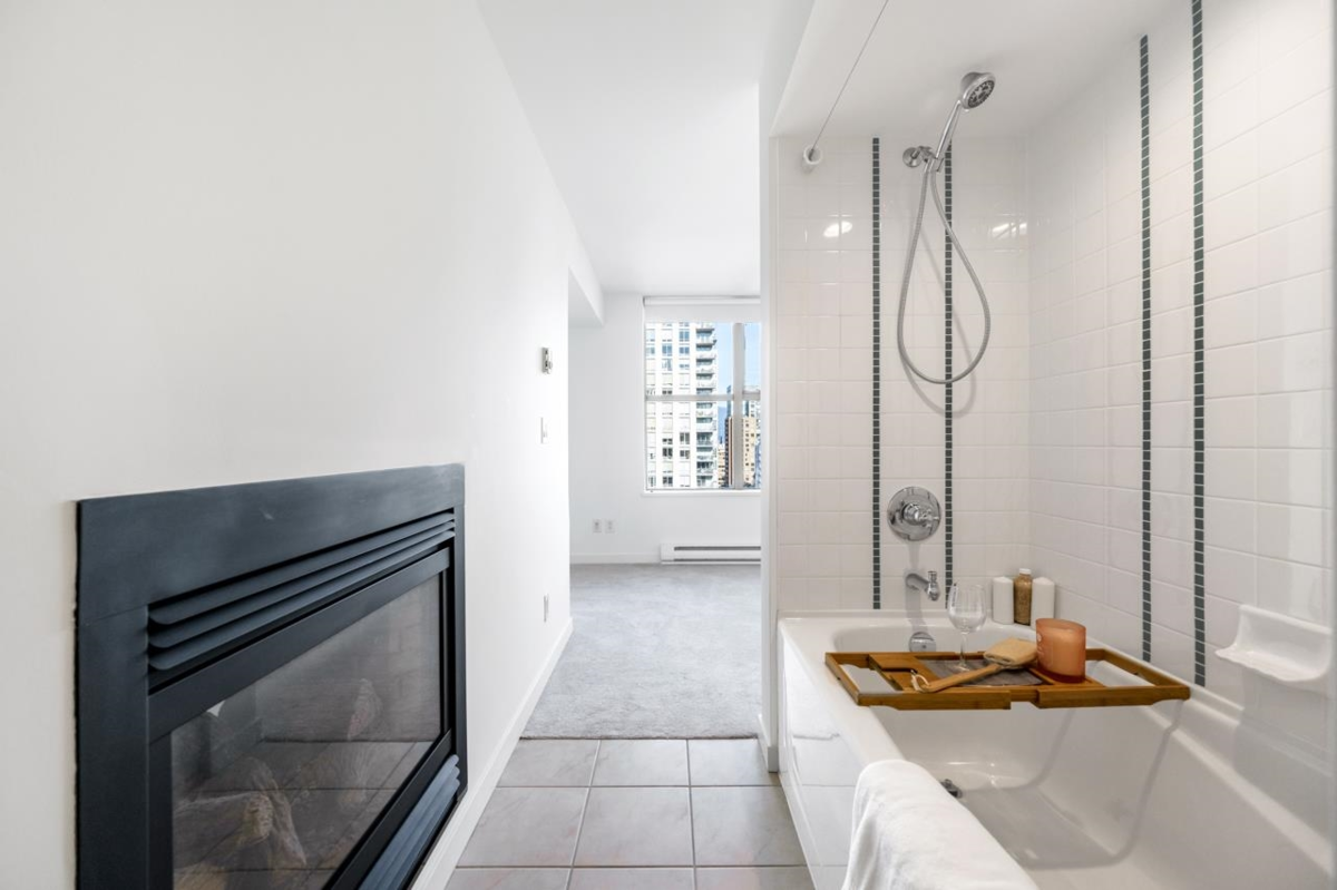 Bedroom 4 Photo of 2403 969 Richards Street, Vancouver, BC