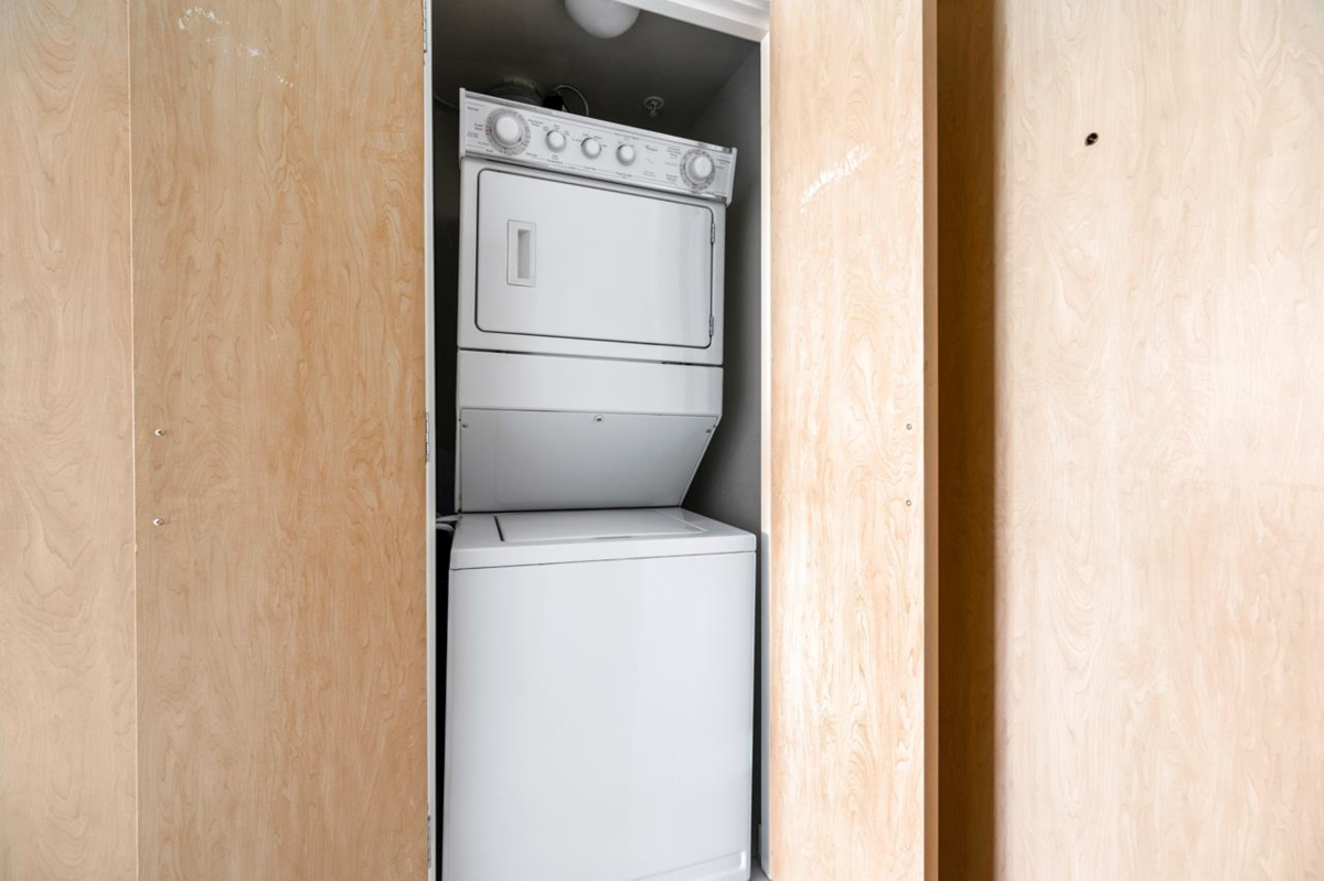 Guest Bathroom Photo of 2403 969 Richards Street, Vancouver, BC