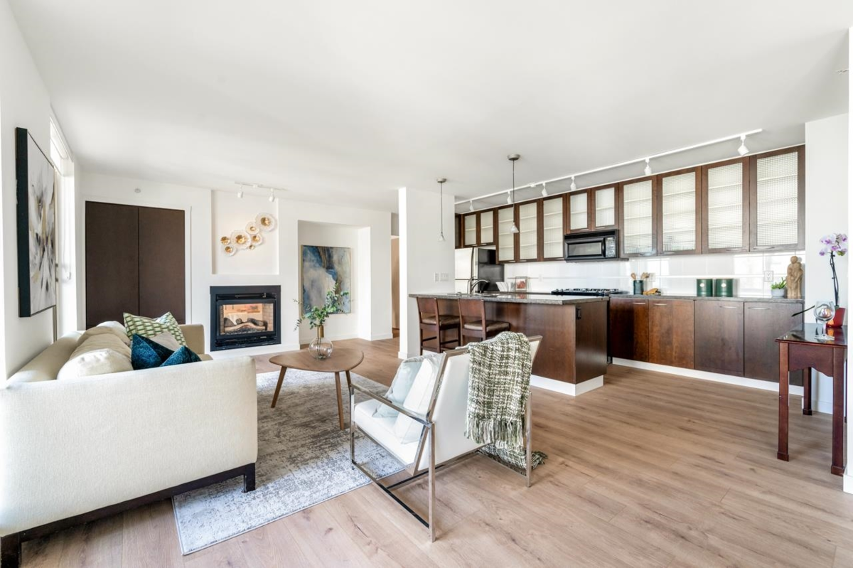 Living Room Photo of 2403 969 Richards Street, Vancouver, BC