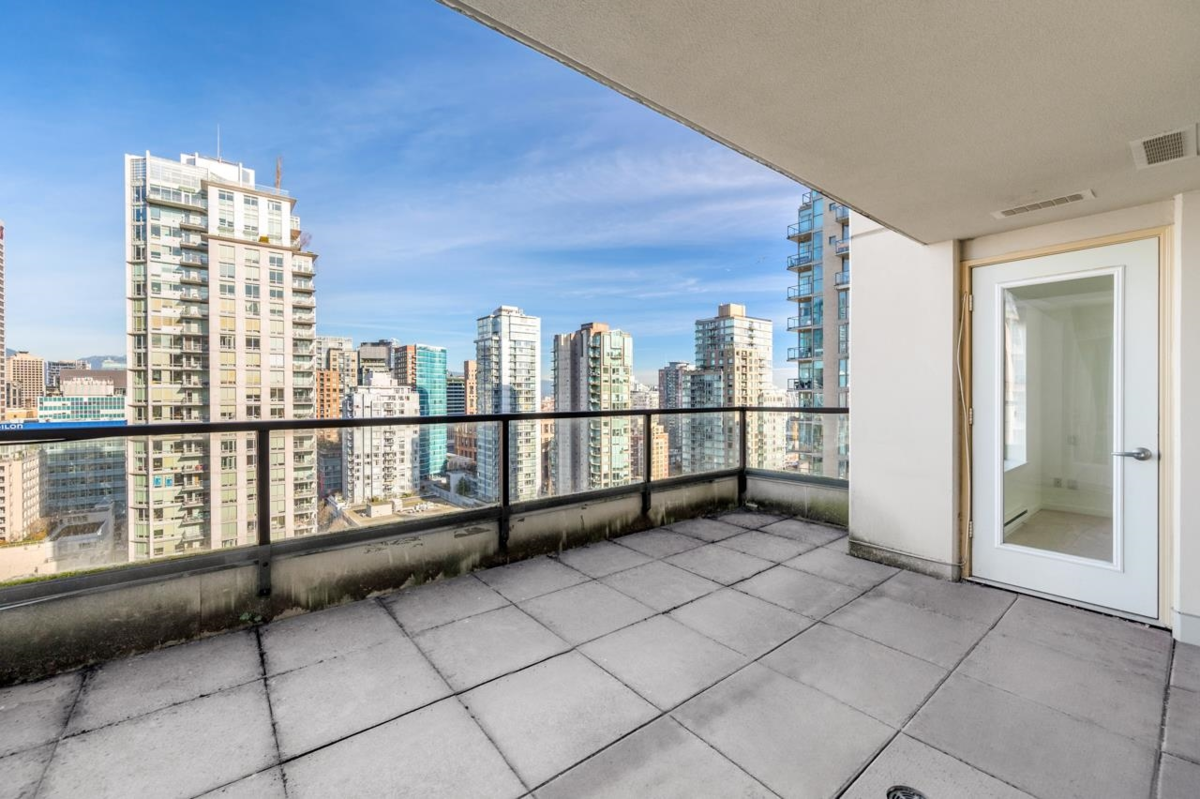 Loft / Bonus Room Photo of 2403 969 Richards Street, Vancouver, BC