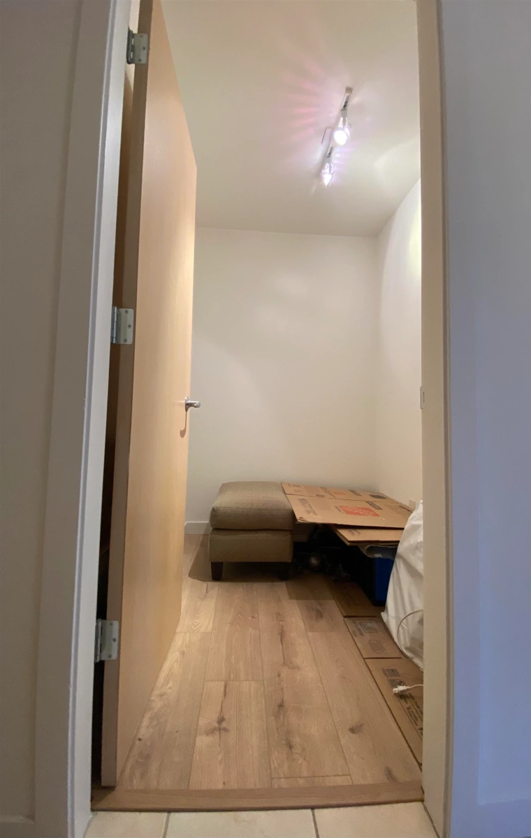 Powder Room Photo of 2403 969 Richards Street, Vancouver, BC