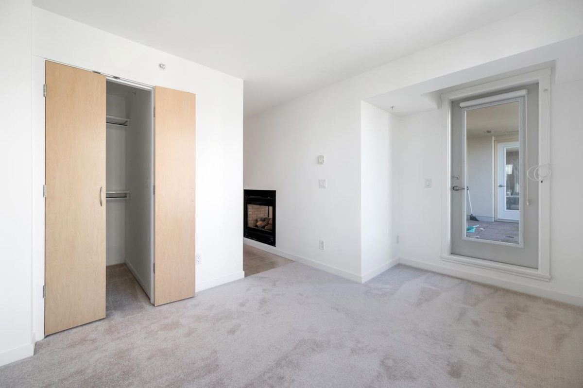 Primary Bathroom Photo of 2403 969 Richards Street, Vancouver, BC