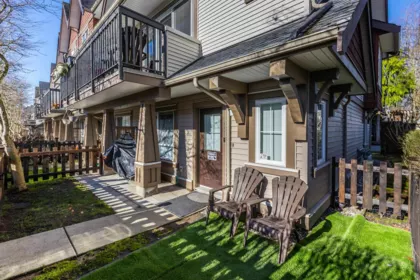 23 7155 189 Street, Surrey, BC, Surrey — Townhouse for sale