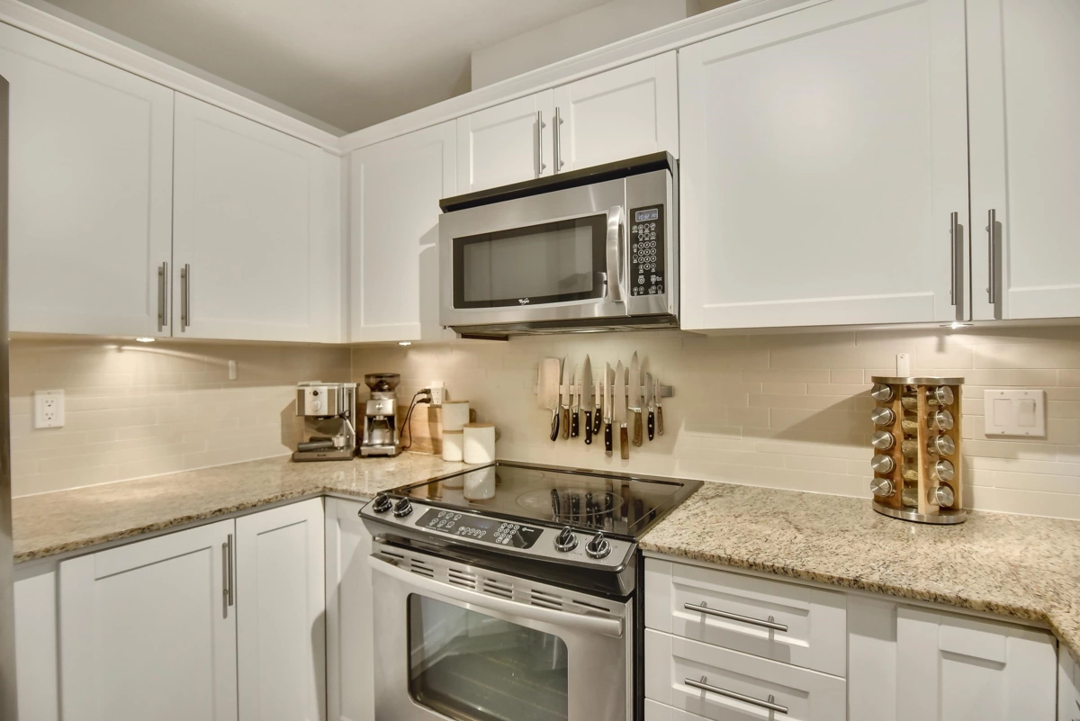 Bedroom 3 Photo of 402 8915 202 Street, Langley, BC