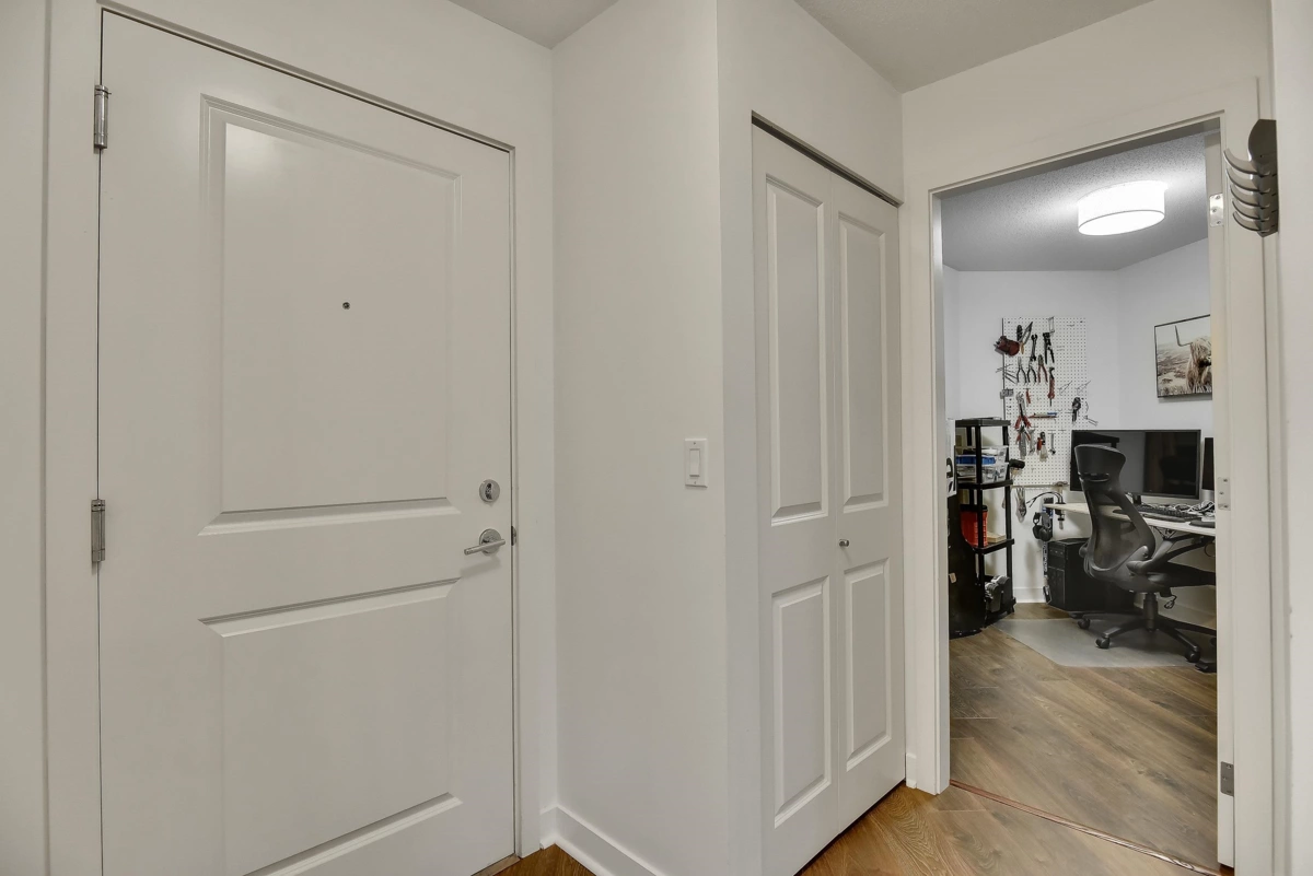 Powder Room Photo of 402 8915 202 Street, Langley, BC