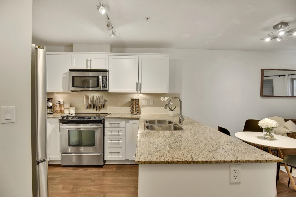 Walk-In Closet Photo of 402 8915 202 Street, Langley, BC