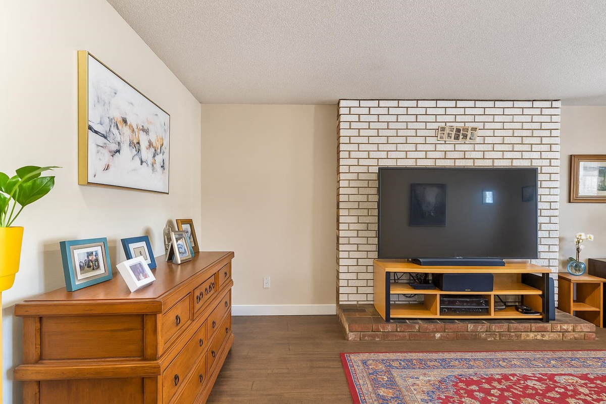 Basement Recreation Room Photo of 5842 Woodsworth Street, Burnaby, BC
