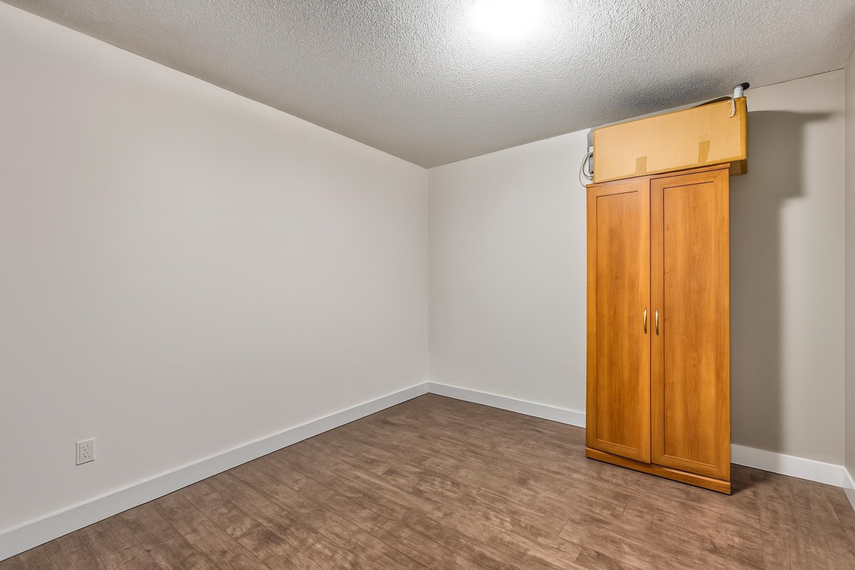 Hallway Photo of 5842 Woodsworth Street, Burnaby, BC