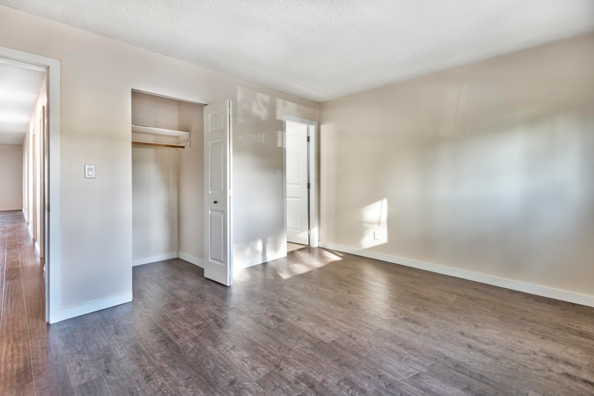 Primary Bathroom Photo of 5842 Woodsworth Street, Burnaby, BC