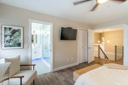Laundry Room Photo of 6528 187a Street, Surrey, BC