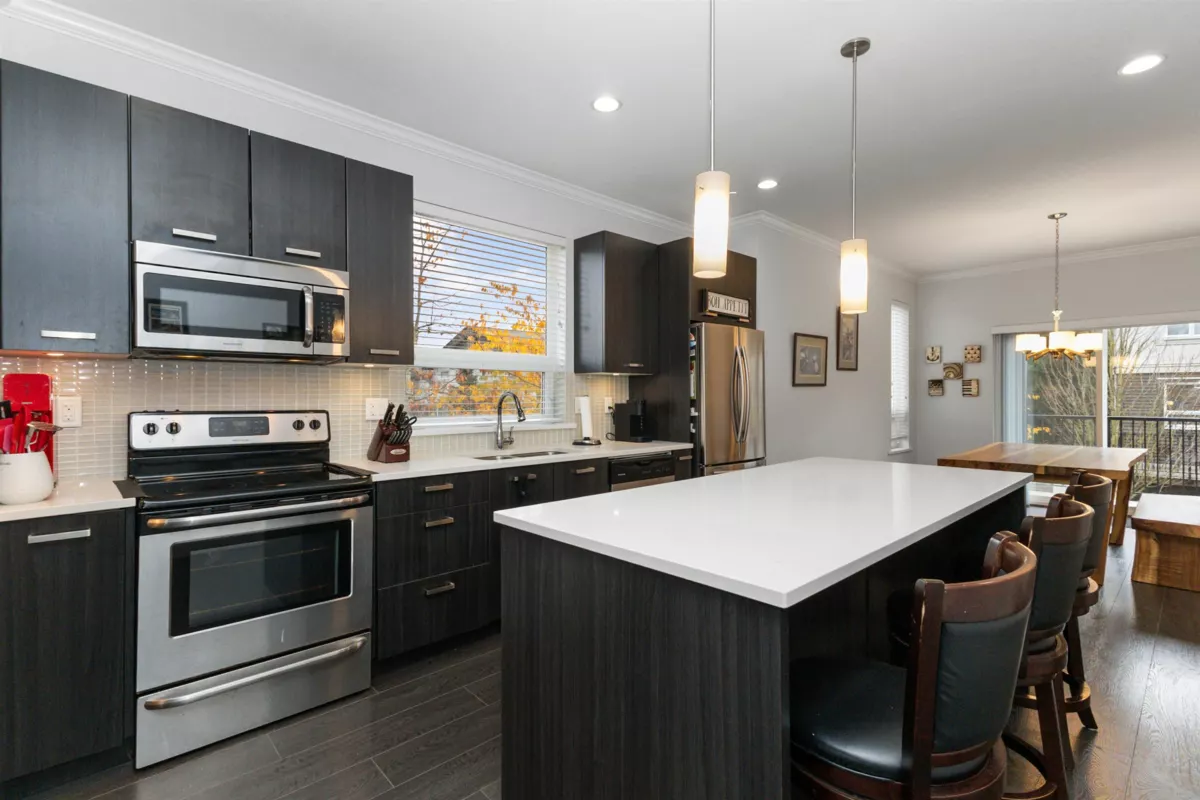 Living Room Photo of 126 5888 144th Street, Surrey, BC