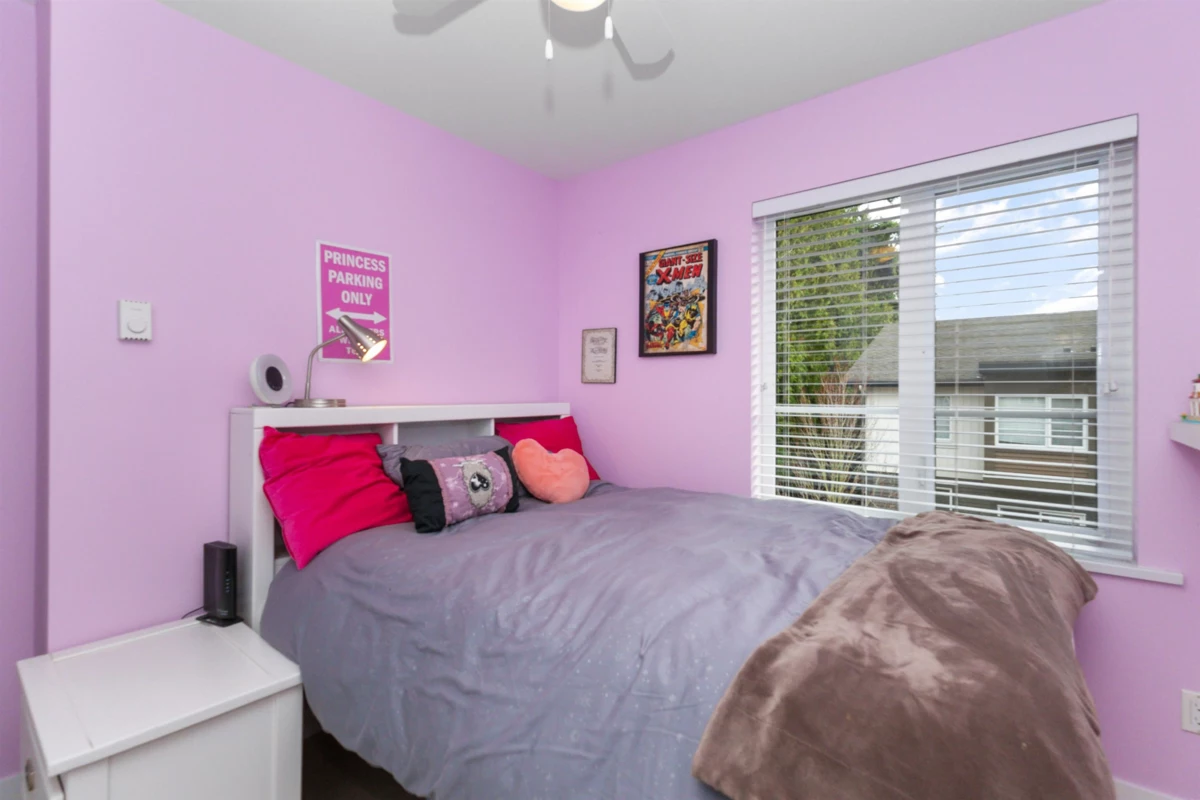 Office / Den Photo of 126 5888 144th Street, Surrey, BC