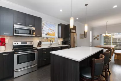 126 5888 144 Street, Surrey, BC, Surrey — Townhouse for sale