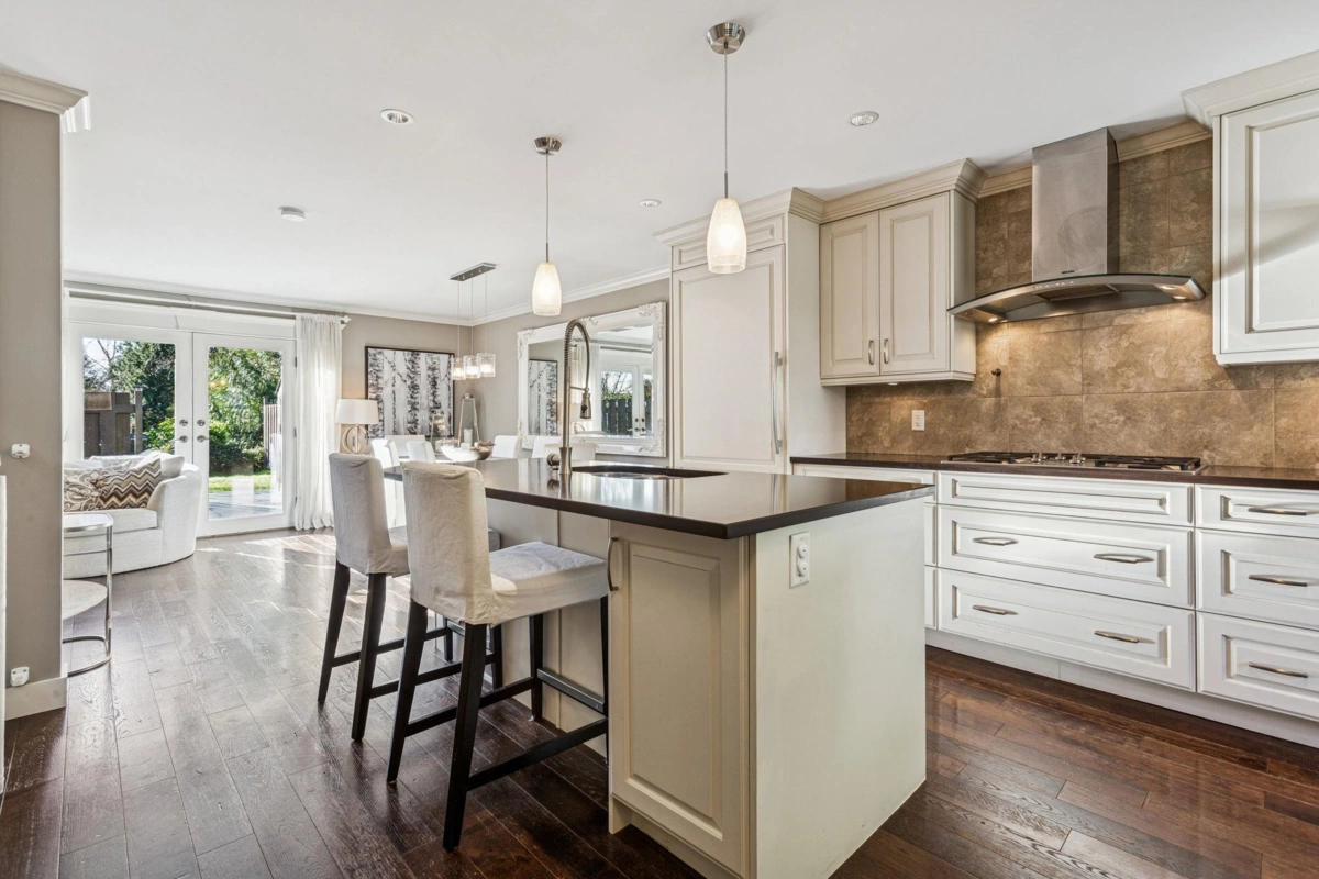 Breakfast Nook Photo of 4687 Hoskins Road, North Vancouver, BC