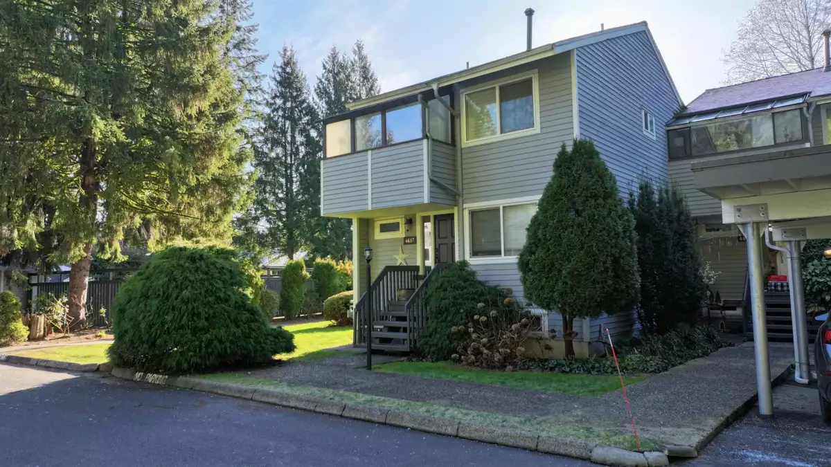 Hot Tub / Spa Photo of 4687 Hoskins Road, North Vancouver, BC