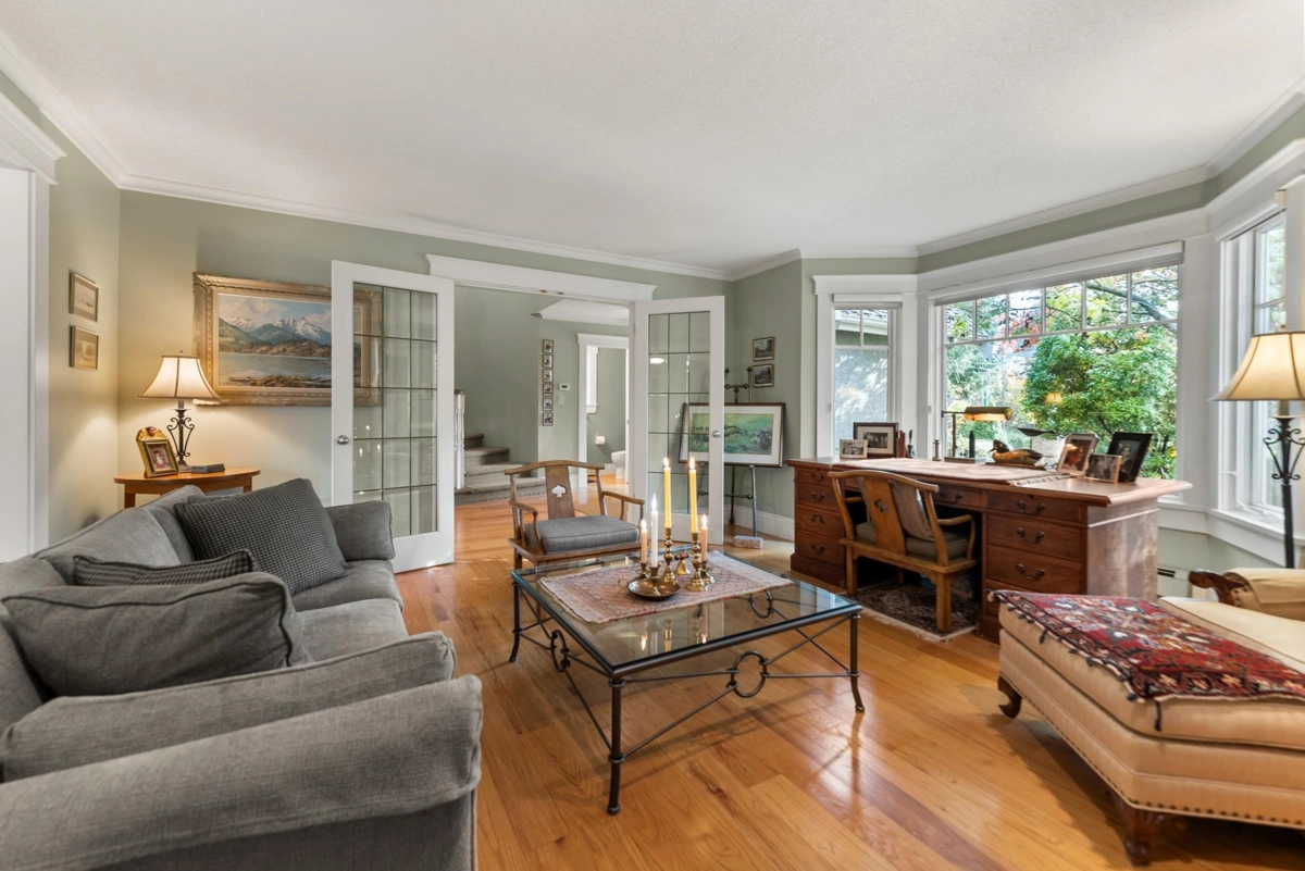 Kitchen Island Photo of 3171 W 42nd Avenue, Vancouver, BC