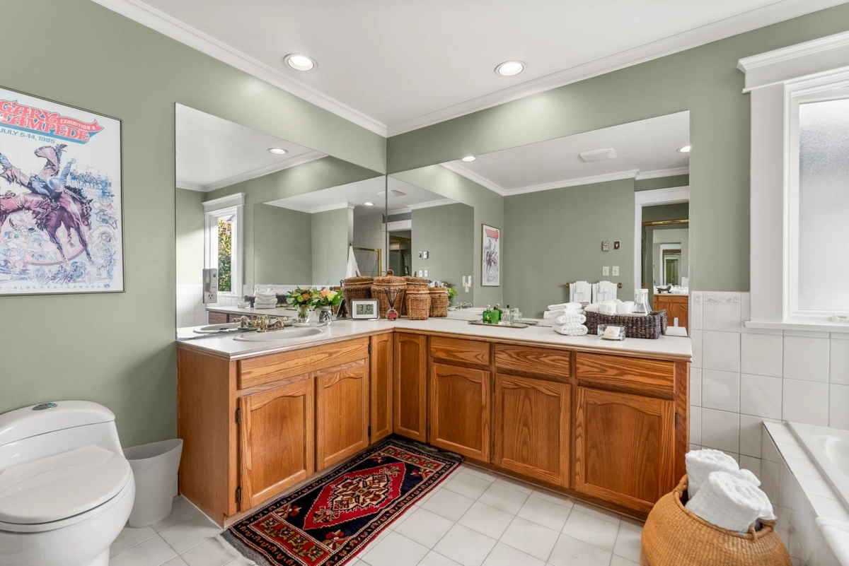 Swimming Pool Photo of 3171 W 42nd Avenue, Vancouver, BC