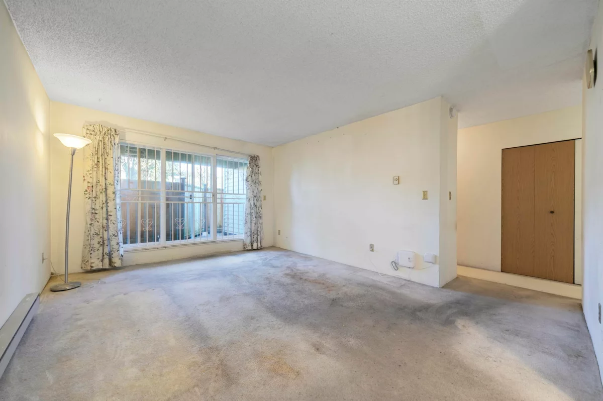 Dining Area Photo of 115 1440 E Broadway Street, Vancouver, BC