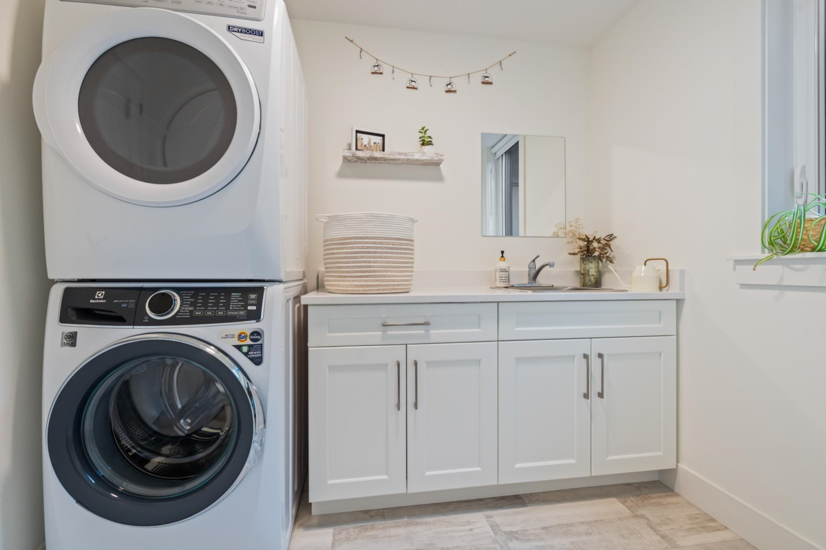 Loft / Bonus Room Photo of 6 46339 Hope River Road, Chilliwack, BC