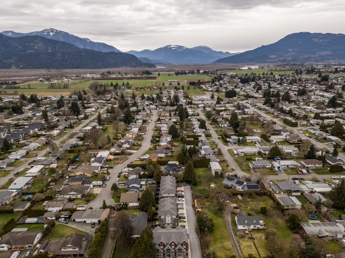 Neighborhood Park Photo Near 6 46339 Hope River Road, Chilliwack, BC