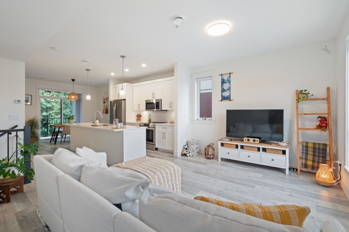 Pantry Photo of 6 46339 Hope River Road, Chilliwack, BC