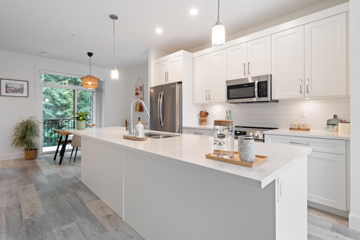 Primary Bedroom Photo of 6 46339 Hope River Road, Chilliwack, BC