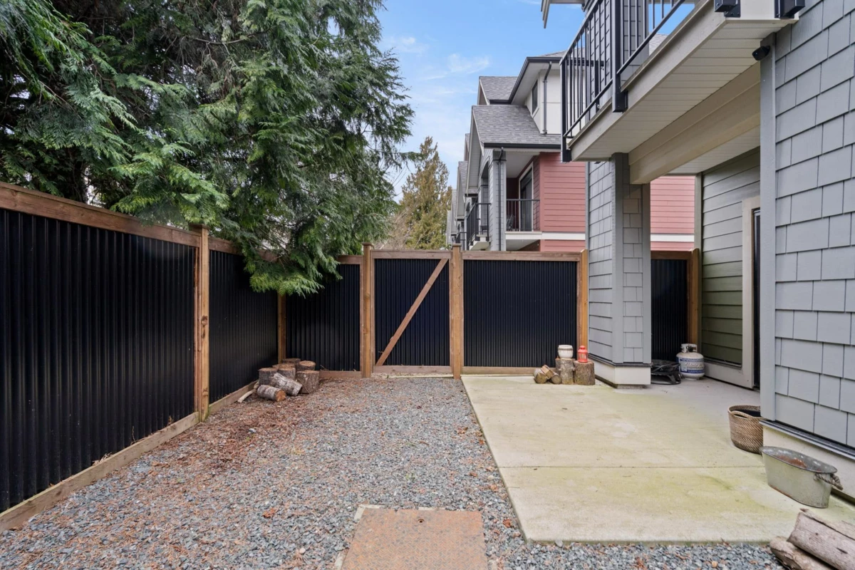 Swimming Pool Photo of 6 46339 Hope River Road, Chilliwack, BC