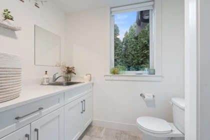 Basement Recreation Room Photo of 6 46339 Hope River Road, Chilliwack, BC