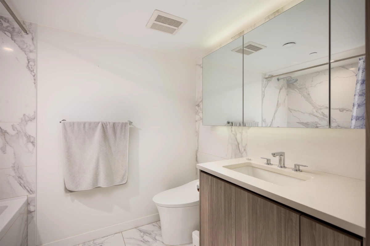 Walk-In Closet Photo of 605 8555 Capstan Way, Richmond, BC