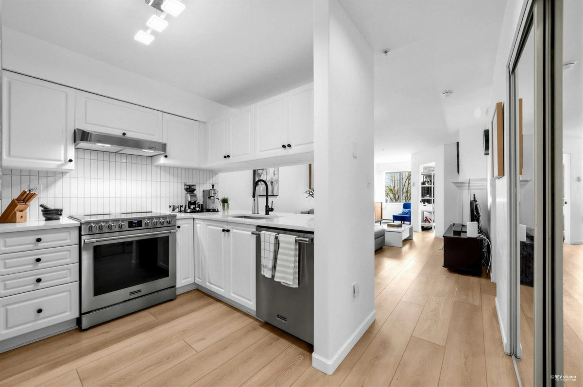 Family Room Photo of 107 189 E 16th Avenue, Vancouver, BC