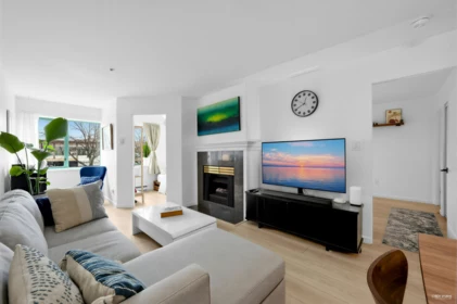 107 189 E 16th Avenue, Vancouver, BC, Vancouver — 2 bed apartment/condo for sale